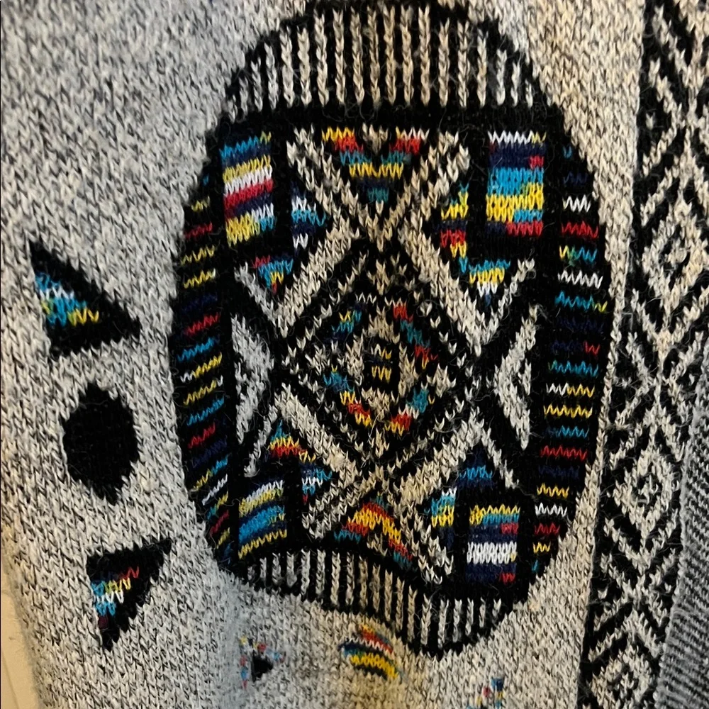 Aztec Gray Patterned Cardigan - Picture 2 of 8